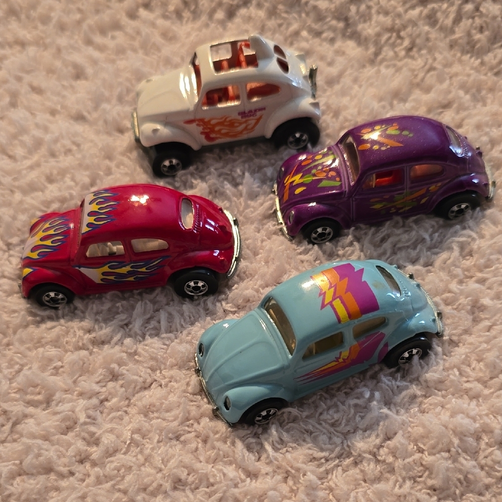 ♡♡♡ Die Cast Hot Wheels VW Bug Pack of 4